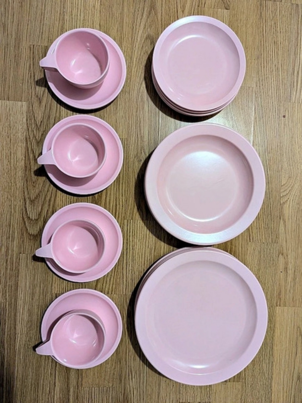 Vintage GPL Melmac Pink 20-Pieces Dinnerware Set